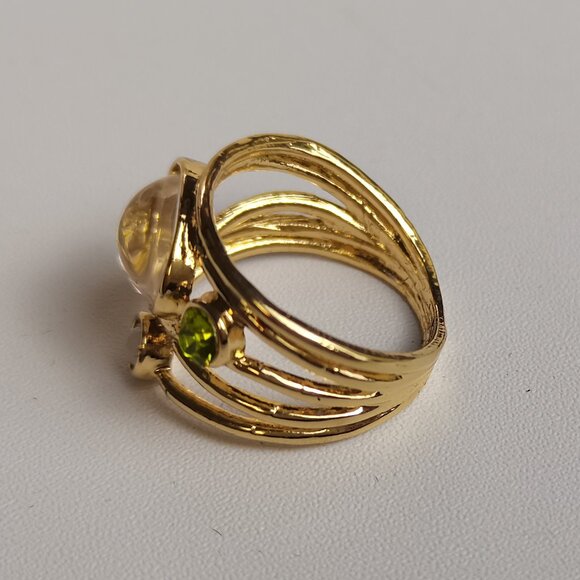 Almost new classic fashion ring for women - Picture 5 of 5